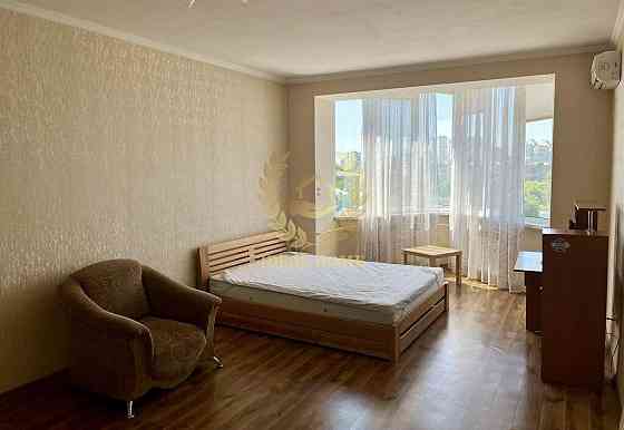 Продаю однокімнатна квартира біля метро Святошино Kiev