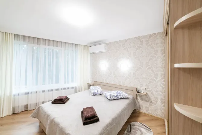 Selling a two-story townhouse, renovated, with appliances Vynohradiv - photo 1
