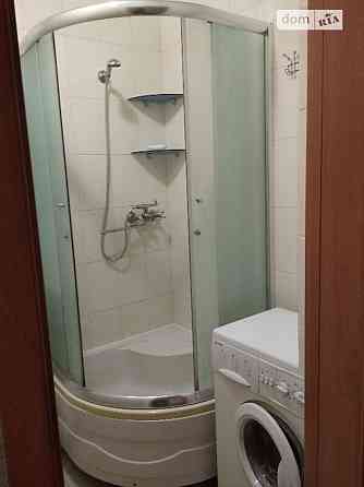 Оренда Квартира 3-кімнатна, 2/5 поверх на ул. Светлая Київ