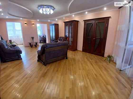 Продаж Квартира 4-кімнатна, 3/6 поверх Vinnytsya