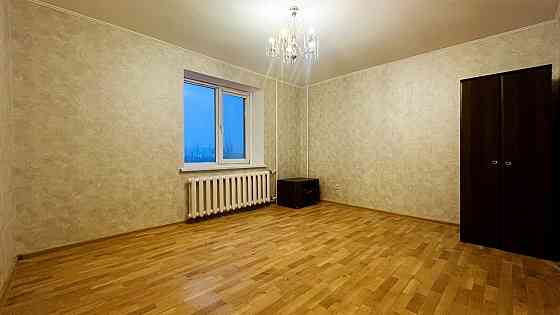 Продаж Квартира 1-кімнатна, 7/16 поверх на Левка Лук’яненка вул., д. 2-М Київ