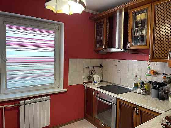 Продаж Квартира 4-кімнатна, 8/22 поверх на Червоної Калини вул., д. 5а Київ