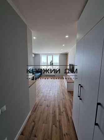 Оренда Квартира 1-кімнатна, 14/27 поверх на Бажана Николая просп. Киев