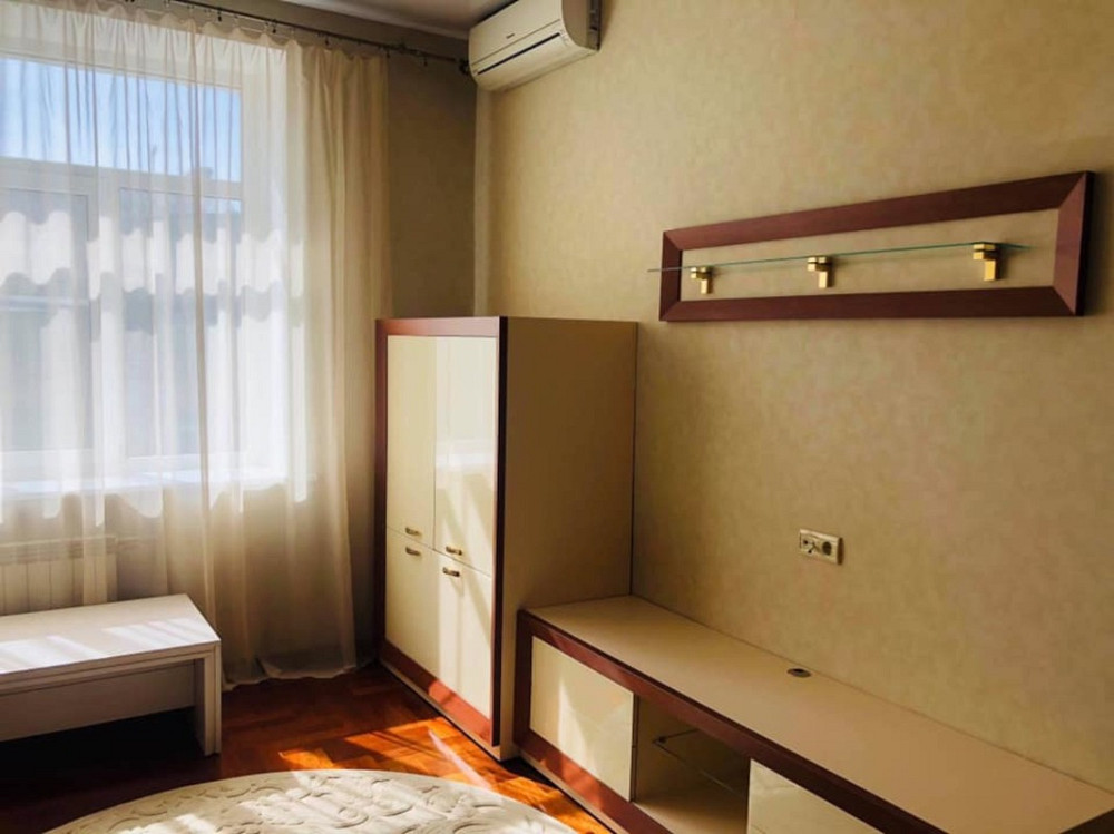 Оренда Квартира 2-кімнатна, 5/5 поверх на Олеся Гончара ул. Київ - фото 9