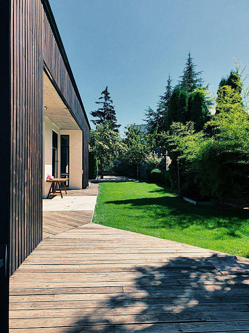 Дом на Елочной с красного кирпича Одеса - фото 1