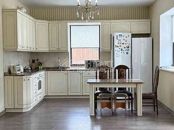 Продаж Будинок 5-кімнатний на вул. Штурмова Kharkiv