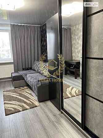 Продаж Квартира 15-кімнатна на Туполева Академика ул., 15Г Київ