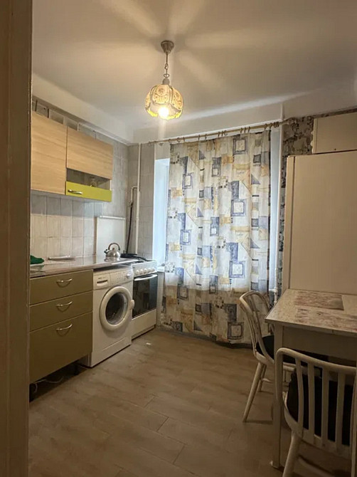 Оренда Квартира 2-кімнатна, 7/9 поверх на Мілютенка, 15а Киев - изображение 1