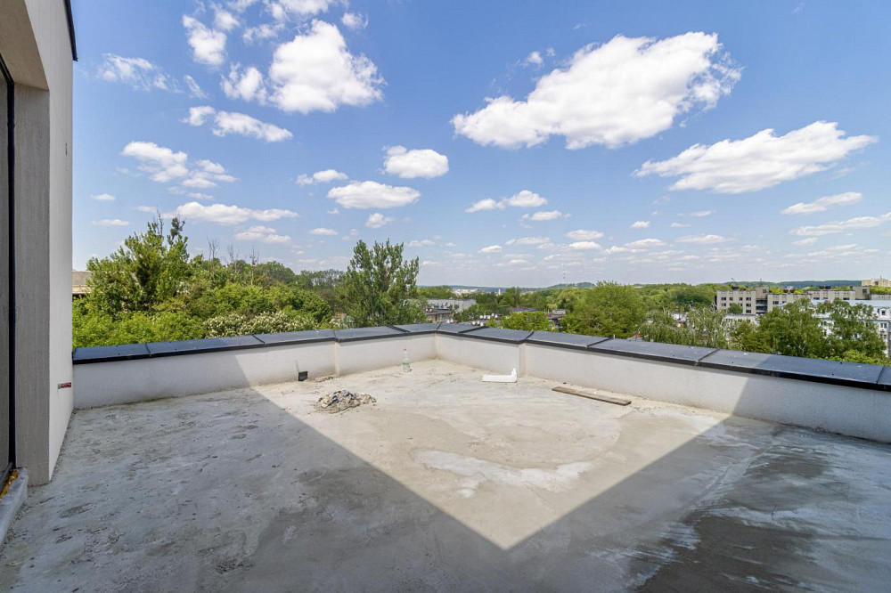 Продаж Квартира 3-кімнатна, 5/5 поверх на вул. Угорська Львів - фото 1