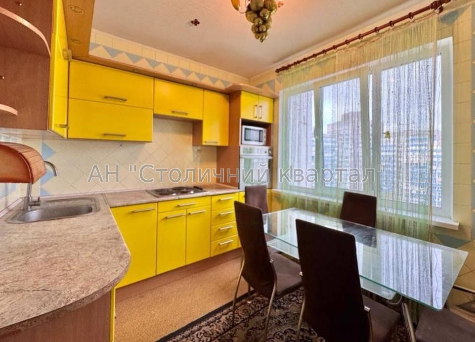 Продаж Гараж/паркомісце на Заболотного Академіка вул., 28 14/18 поверх Київ - фото 1