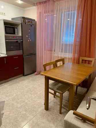 Оренда Квартира 2-кімнатна, 20/22 поверх на Європейського Союзу, 31а Kiev