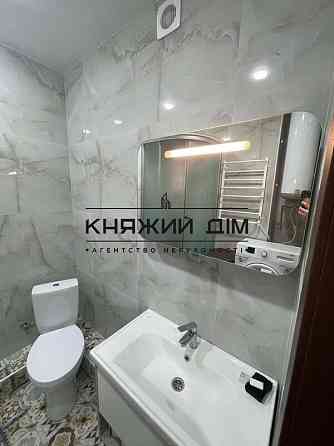 Оренда Квартира 1-кімнатна, 25/28 поверх на Бажана Николая просп. Киев