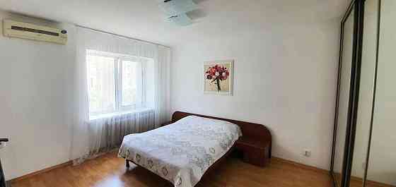 Оренда Квартира 2-кімнатна, 6/16 поверх на ул. Анны Ахматовой Kiev