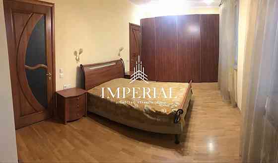 Оренда Квартира 4-кімнатна, 11/18 поверх на вул. Єжи Ґедройця Киев