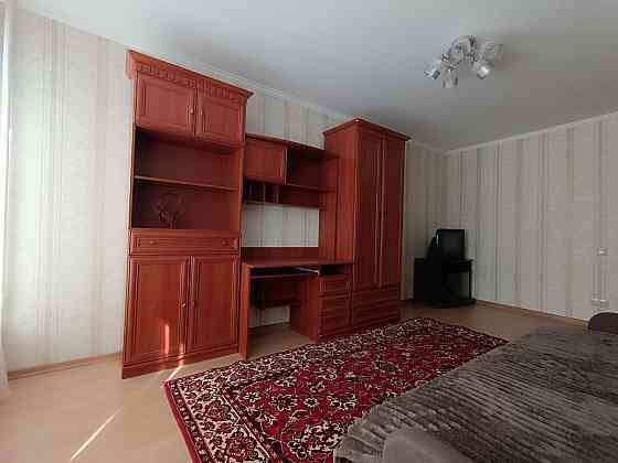 Оренда Квартира 1-кімнатна, 8/16 поверх на Князя Романа Мстиславича, 12 Киев