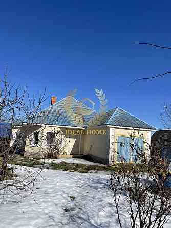 Продаж Будинок 3-кімнатний на Богдана Хмельницкого ул., 38 