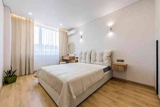 Продаж Квартира 1-кімнатна, 24/25 поверх на Родини Крістерів вул., 16 Kiev