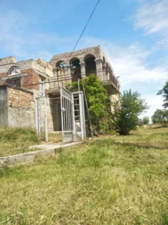 Продаж Будинок 4-кімнатний на ул. Чорноморська, 30 