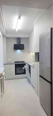 Продаж Квартира 2-кімнатна, 3/5 поверх на Коломийський вул., д. 11\21 Киев