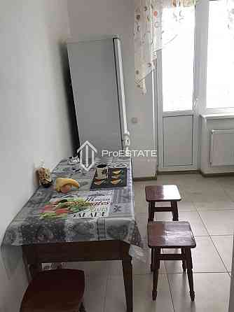 Продаж Квартира 3-кімнатна, 4/26 поверх на вул. Драгоманова Киев