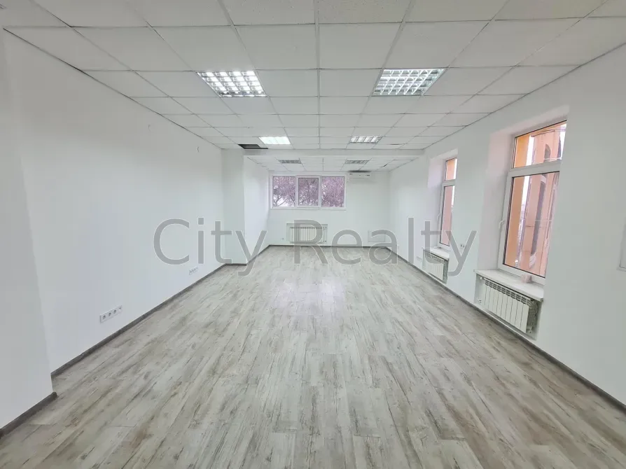 For rent Office Spaces area 98 sq.m floor 6 Kiev Нижній Вал 15 Kiev - photo 1