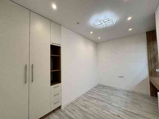 Продаж Квартира 3-кімнатна, 13/16 поверх на вул. Городоцька Львов