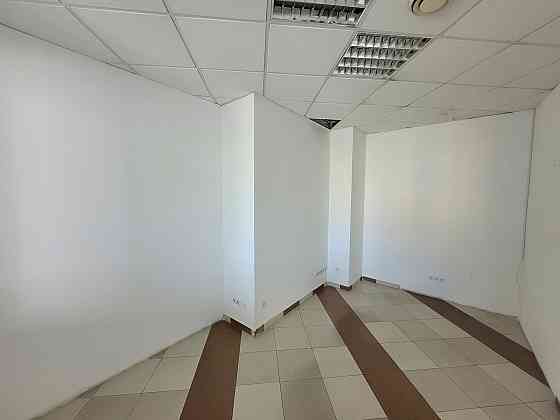 Продаж приміщення вільного призначення на вул. Незалежності поверх - 2/3 Ivano-Frankivs'k