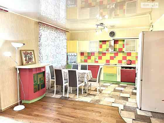 Оренда Квартира 3-кімнатна, 9/18 поверх на вул. Срібнокільська, 24 Kiev