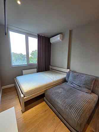 Оренда Квартира 1-кімнатна, 4/27 поверх на Олега Мудрака, 1Б Kiev