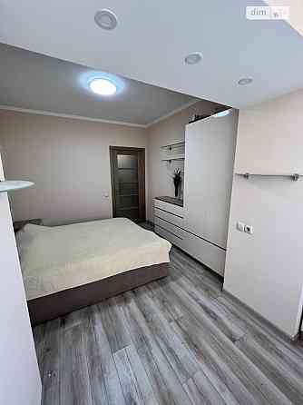 Оренда Квартира 2-кімнатна, 8/15 поверх на Драгоманова ул., 31 в Київ