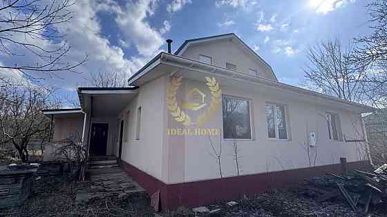 Продаж Будинок 5-кімнатний на Шевченко ул., 1 