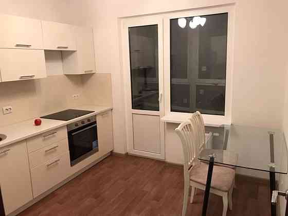 Оренда Квартира 1-кімнатна, 20/25 поверх на Софії Русової, 1к Kiev