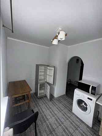 Продаж Квартира 1-кімнатна, 2/9 поверх на Небесной Сотни проспект, 32 Одеса