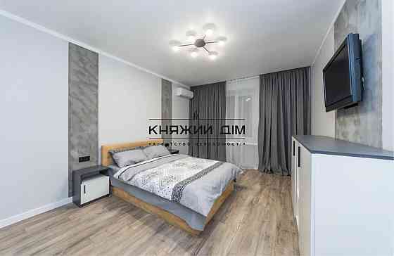 Продаж 3-кімнатної квартири, бульвар Лесі Українки. метро Печерська. № 21146604 Київ