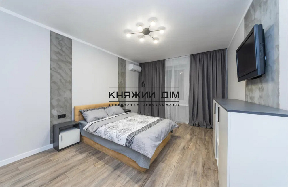 Продаж 3-кімнатної квартири, бульвар Лесі Українки. метро Печерська. № 21146604 Київ - фото 1